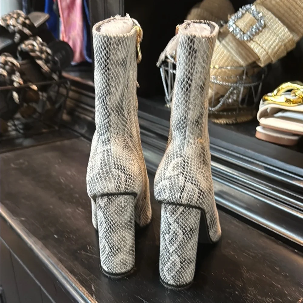 Fashion Nova Gray Snakeskin Heeled Boots New with Tags - Picture 2 of 3